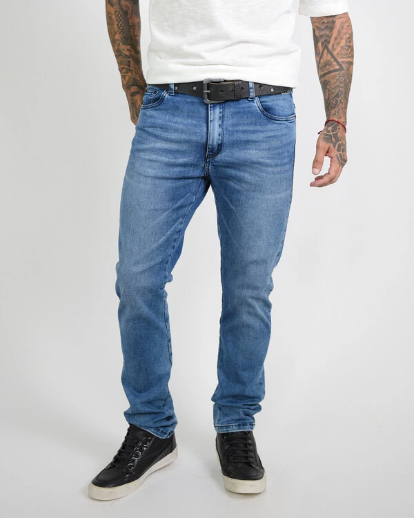 Calça Jeans Slim Recorte nos Bolsos