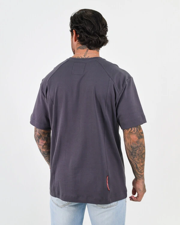 T-Shirt Box Sued