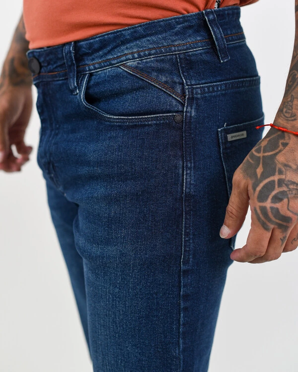 Calça Masculina Slim com Recortes