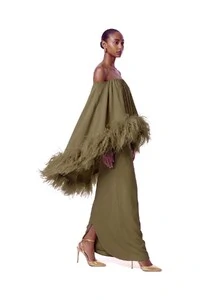 Vestido Versalhes Plumas