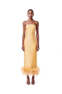 Vestido New Alba Midi Plumas Barra