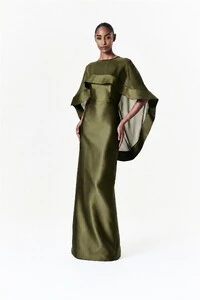 Vestido Alba Longo Com Capa Catarina Curta
