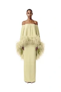 Vestido Versalhes Plumas
