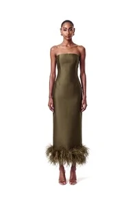 Vestido New Alba Midi Plumas Barra