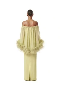 Vestido Versalhes Plumas