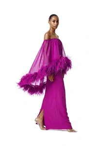 Vestido Versalhes Plumas
