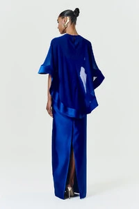 Vestido Alba Longo Com Capa Catarina Curta