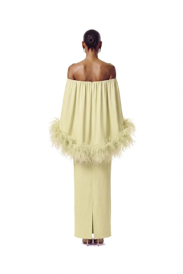 Vestido Versalhes Plumas