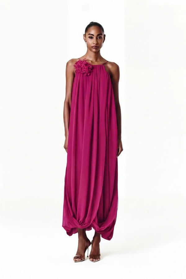 Vestido Mirela Com Broche Crisântemo