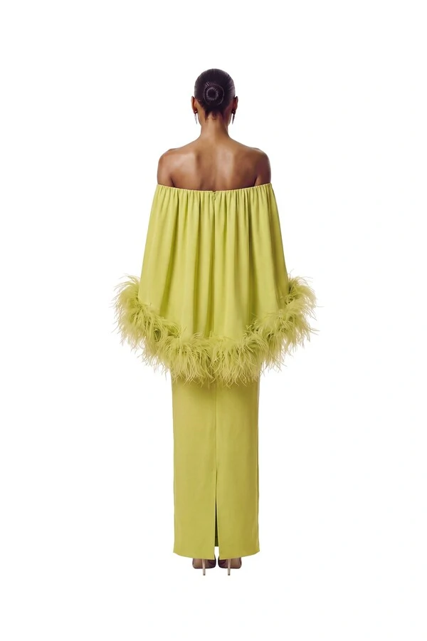 Vestido Versalhes Plumas