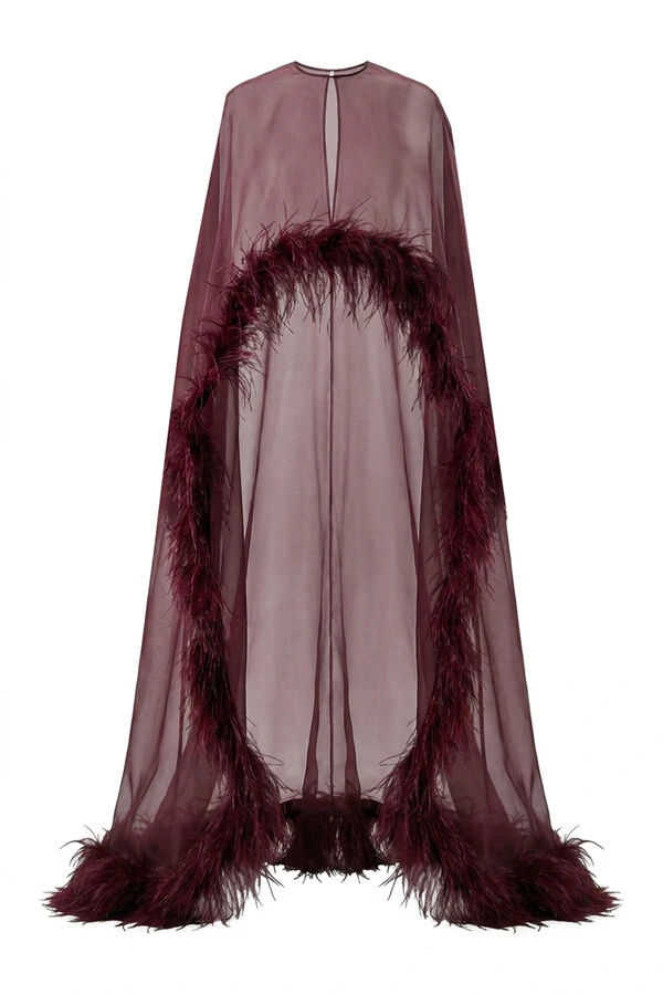 Capa Longa com Plumas