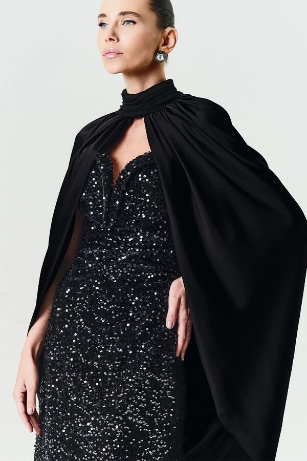 Vestido Sophie Paetê Com Capa