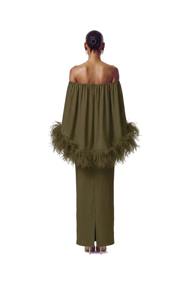 Vestido Versalhes Plumas