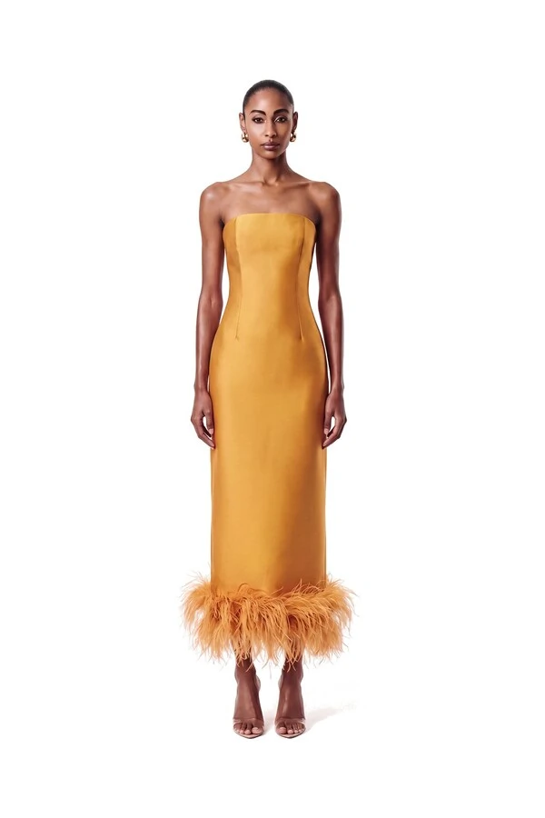 Vestido New Alba Midi Plumas Barra