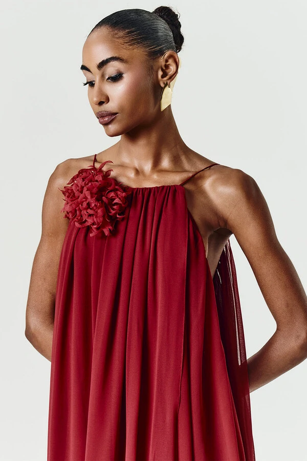 Vestido Mirela Com Broche Crisântemo