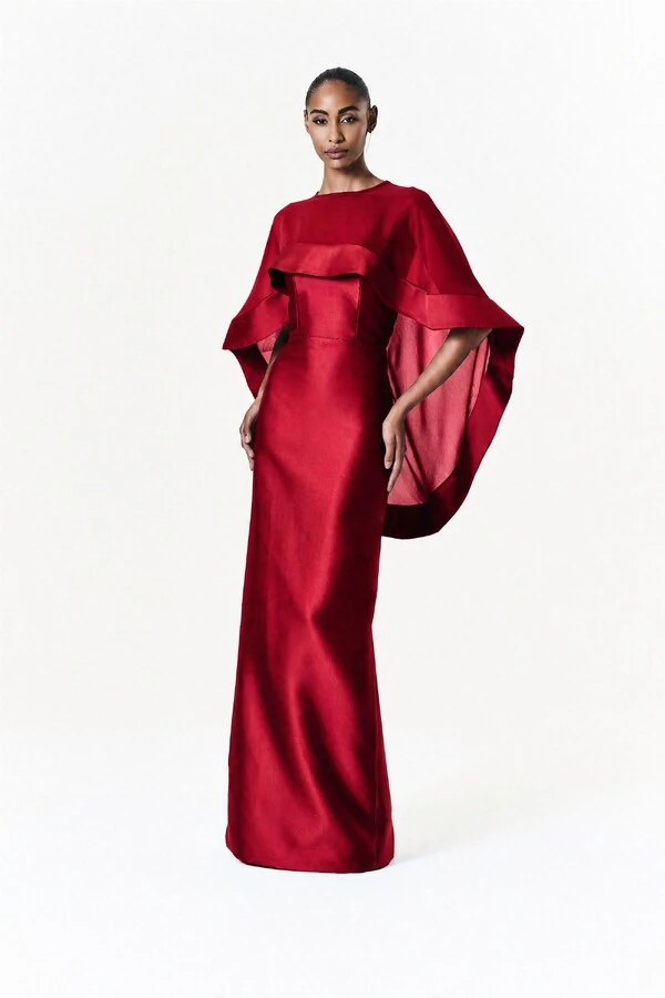 Vestido Alba Longo Com Capa Catarina Curta