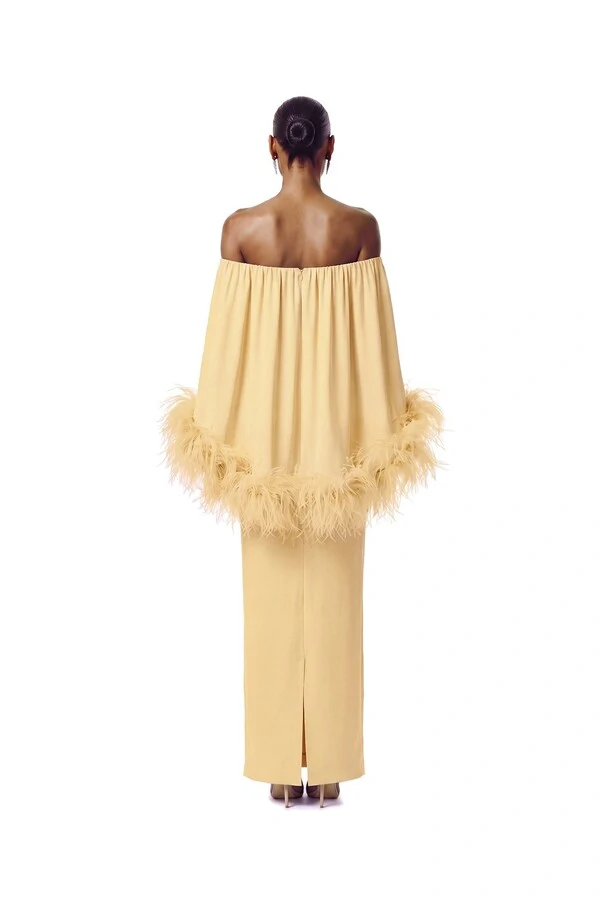 Vestido Versalhes Plumas