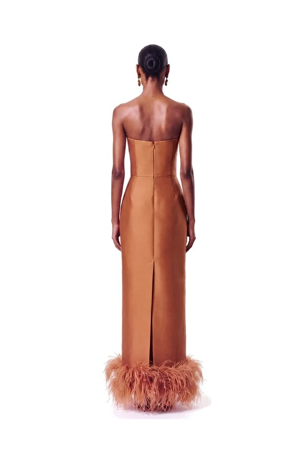Vestido New Alba Longo Plumas Barra