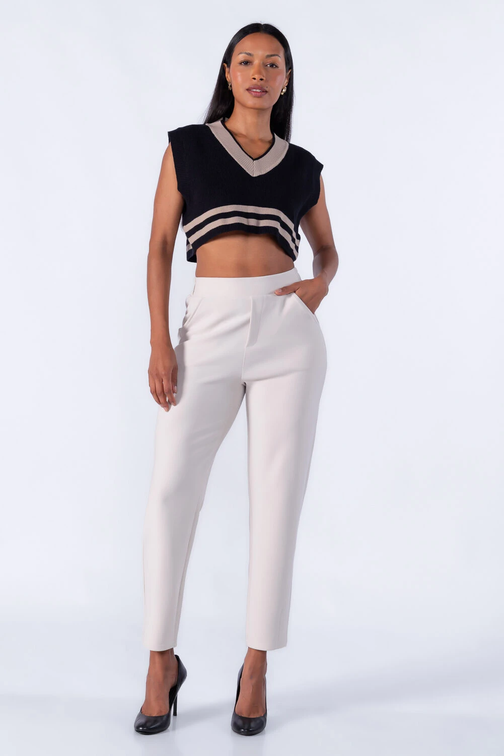 Foto Calça social com bolsos