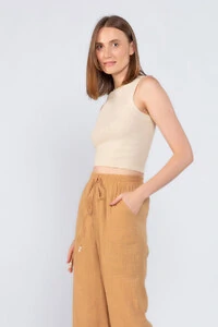 Cropped em regata canelado