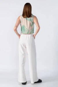 Blusa curta estampada com gola
