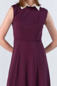Vestido midi em poliester gola classica
