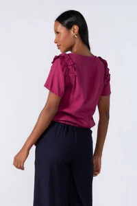 Blusa transpassada babado na manga