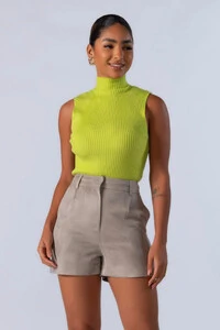 Blusa gola alta manga cavada