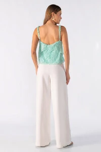 Blusa bata renda floral