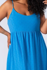 Vestido midi amplo com alcas