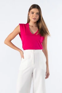 Blusa muscle com detalhes canelado e decote v