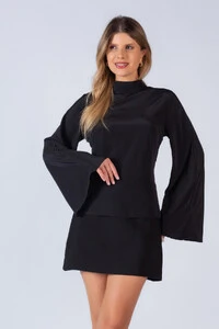 Camisa aberta nas costas em poliester