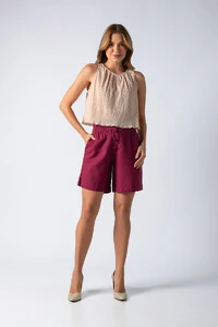 Blusa cropped em crepe texturizado