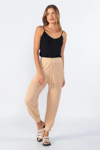 Calca jogger com cordao