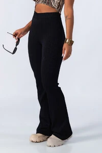 Calca legging flare texturizada