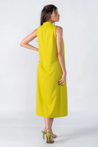 Vestido midi decote em v com faixa