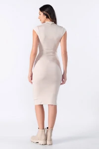 Vestido malha midi gola alta