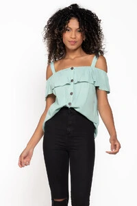 Blusa em viscose com alca e babado