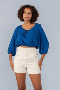 Blusa cropped em viscose detalhe elastico cintura
