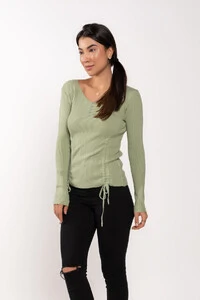 Sueter em viscose com botao e cordao