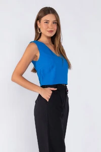 Blusa curta decote v