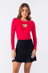 Blusa canelada recorte frontal