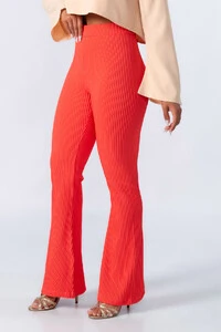 Calca legging flare texturizada