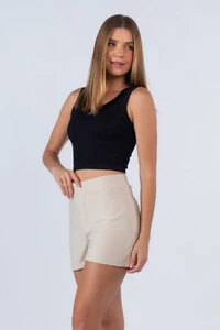 Shorts liso cintura alta