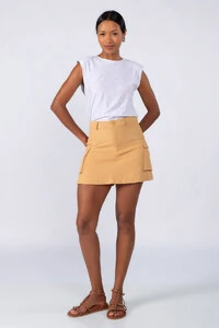 Shorts saia cargo forrado em poliester
