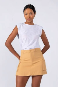 Shorts saia cargo forrado em poliester