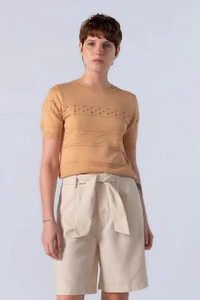 Blusa curta em viscose com texturas