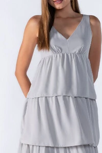 Vestido longo com babados