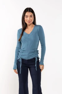 Sueter em viscose com botao e cordao