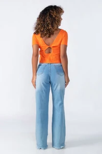 Blusa canelada detralhe costas